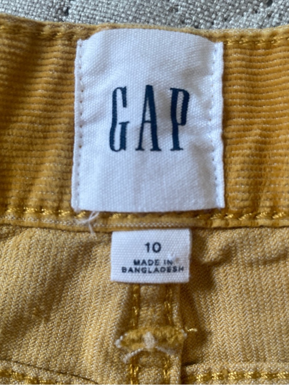 GAP Women's Corduroy Shorts in Mustard Yellow - Picture 5 of 7